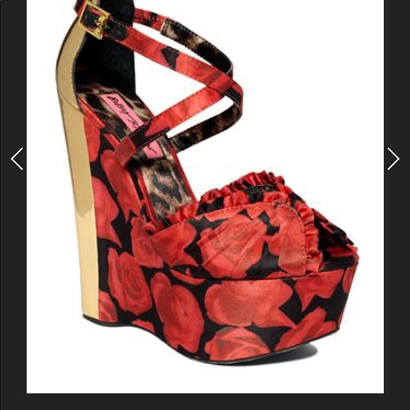 Betsey Johnson Shoes - Gold platform red black rose Heels Betsey Johnson vintage shoes wedge sexy 8.5